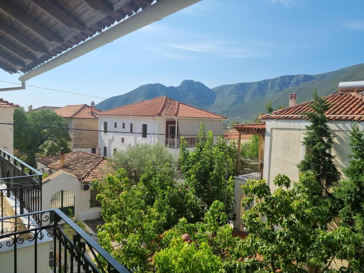 Apartment Theodoros Leonidio Bagian luar foto