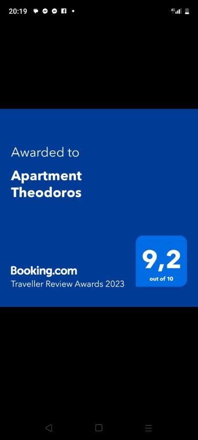 Apartment Theodoros Leonidio Bagian luar foto